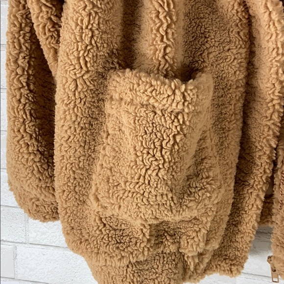 VICI NWOT Camel Sherpa Teddy Bear Coat - Picture 6 of 10